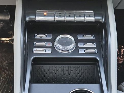 New 2026 Lincoln Nautilus Reserve image 18