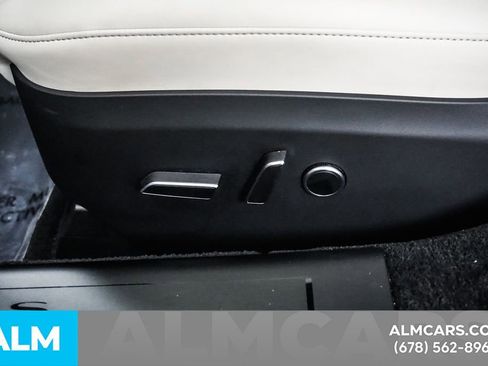 Used 2021 Tesla Model S Plaid image 32