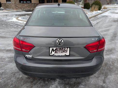 Used 2015 Volkswagen Passat TDI SE image 8