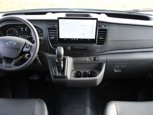 New 2024 Ford Transit 250 148 Medium Roof image 24