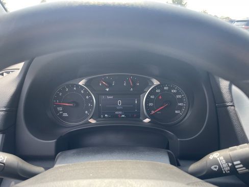 Used 2023 GMC Terrain SLE image 12