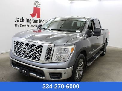 Used 2019 Nissan Titan SV w/ SV Convenience Package