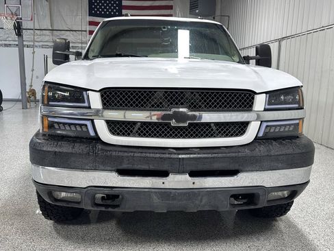 Used 2004 Chevrolet Silverado 2500 LT w/ Skid Plate Package AWD/4WD image 3