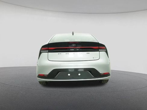 New 2026 Toyota Prius XLE image 23