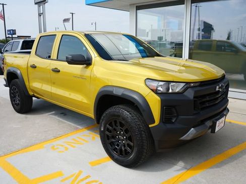 Used 2023 Chevrolet Colorado Trail Boss w/ Advanced Trailering Package AWD/4WD image 30