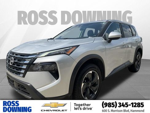 Used 2025 Nissan Rogue SV FWD image 1
