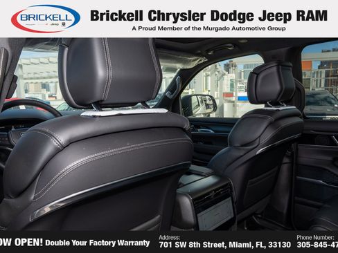 New 2026 Jeep Grand Wagoneer Summit w/ Premium Group III AWD/4WD image 18
