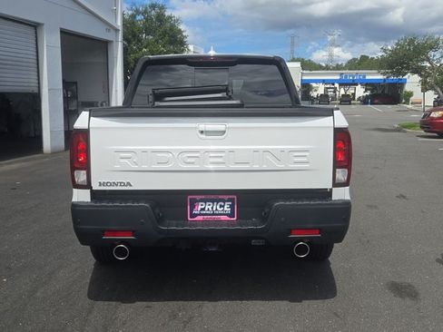 Used 2025 Honda Ridgeline Black Edition image 6