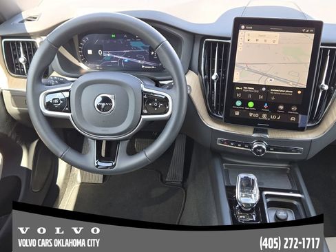 Used 2026 Volvo XC60 B5 Core w/ Protection Package Premier AWD/4WD image 21