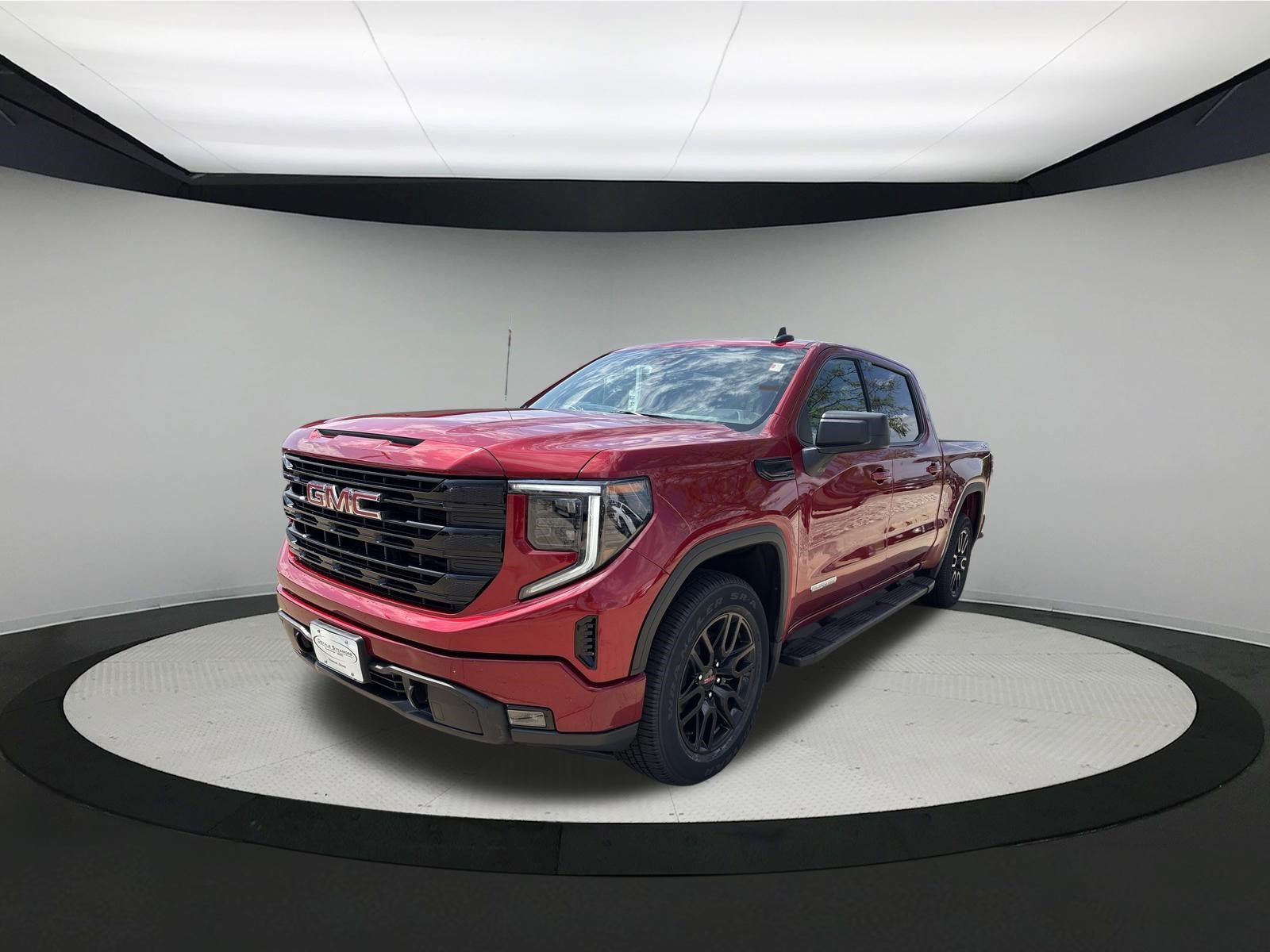 Used 2023 GMC Sierra 1500 Elevation AWD/4WD image 1