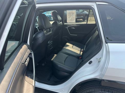 Used 2023 Toyota RAV4 XSE AWD/4WD image 15