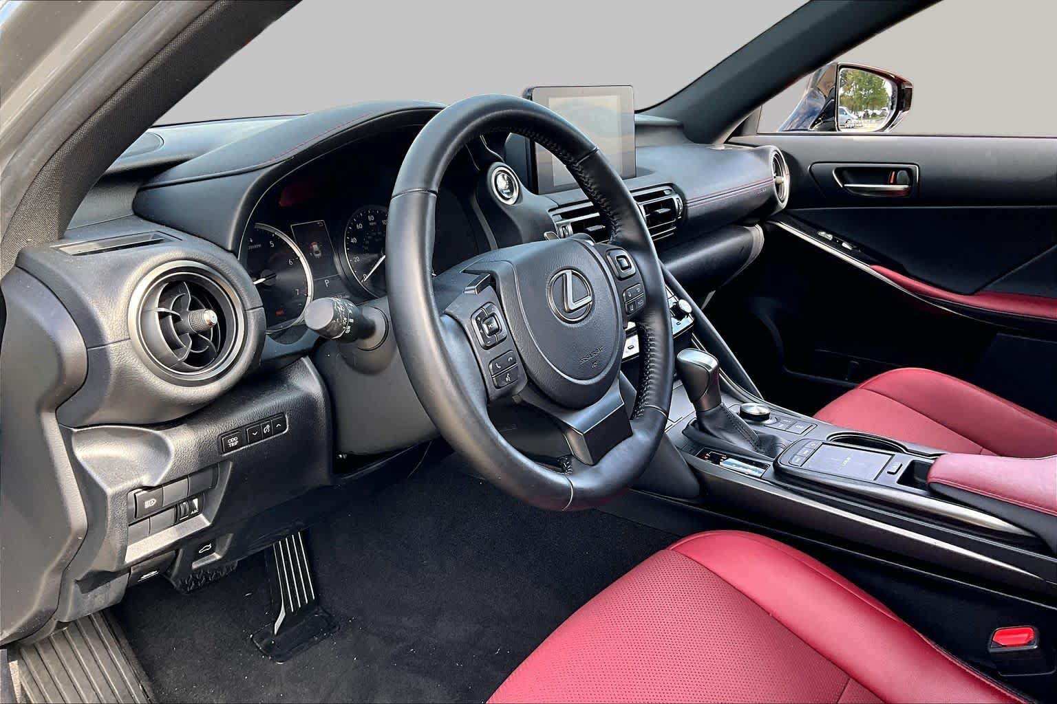 Used 2025 Lexus IS 350 F Sport w/ Accessory Package 2 RWD image 15