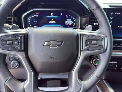 Used 2025 Chevrolet Silverado 1500 RST AWD/4WD image 14