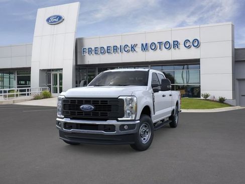 New 2026 Ford F250 4x4 Crew Cab Super Duty image 2