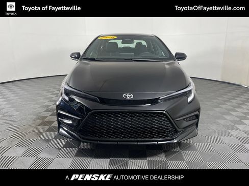 Used 2026 Toyota Corolla SE FWD image 7
