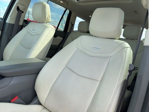 Used 2023 Cadillac XT6 Premium Luxury image 20
