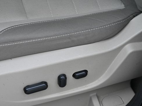 Used 2015 Ford Escape SE image 26