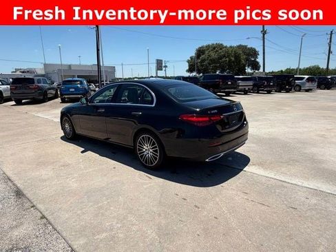Used 2024 Mercedes-Benz C 300 Sedan image 2