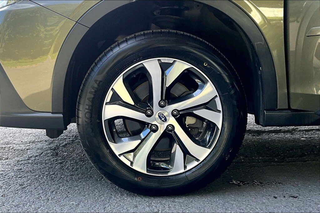 Used 2022 Subaru Outback Limited AWD/4WD image 17