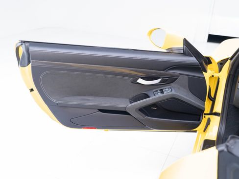 Certified 2023 Porsche 718 Boxster Spyder image 21