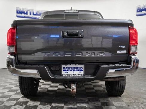 Used 2019 Toyota Tacoma TRD Off-Road image 5