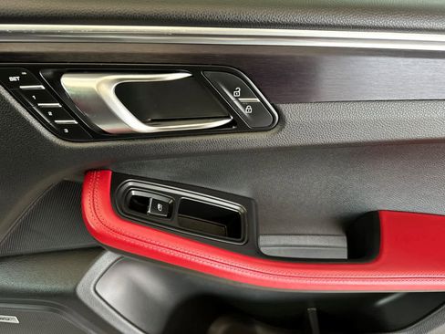 Used 2023 Porsche Macan GTS AWD/4WD image 19