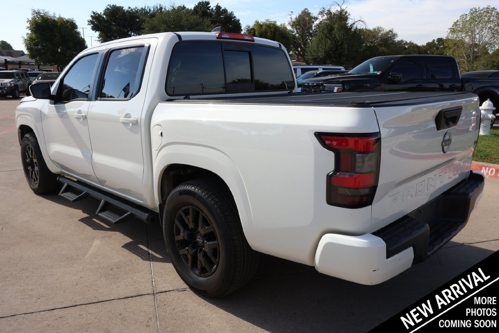 Used 2022 Nissan Frontier SV RWD image 7