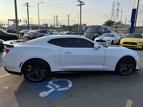 Used 2018 Chevrolet Camaro ZL1 RWD image 6