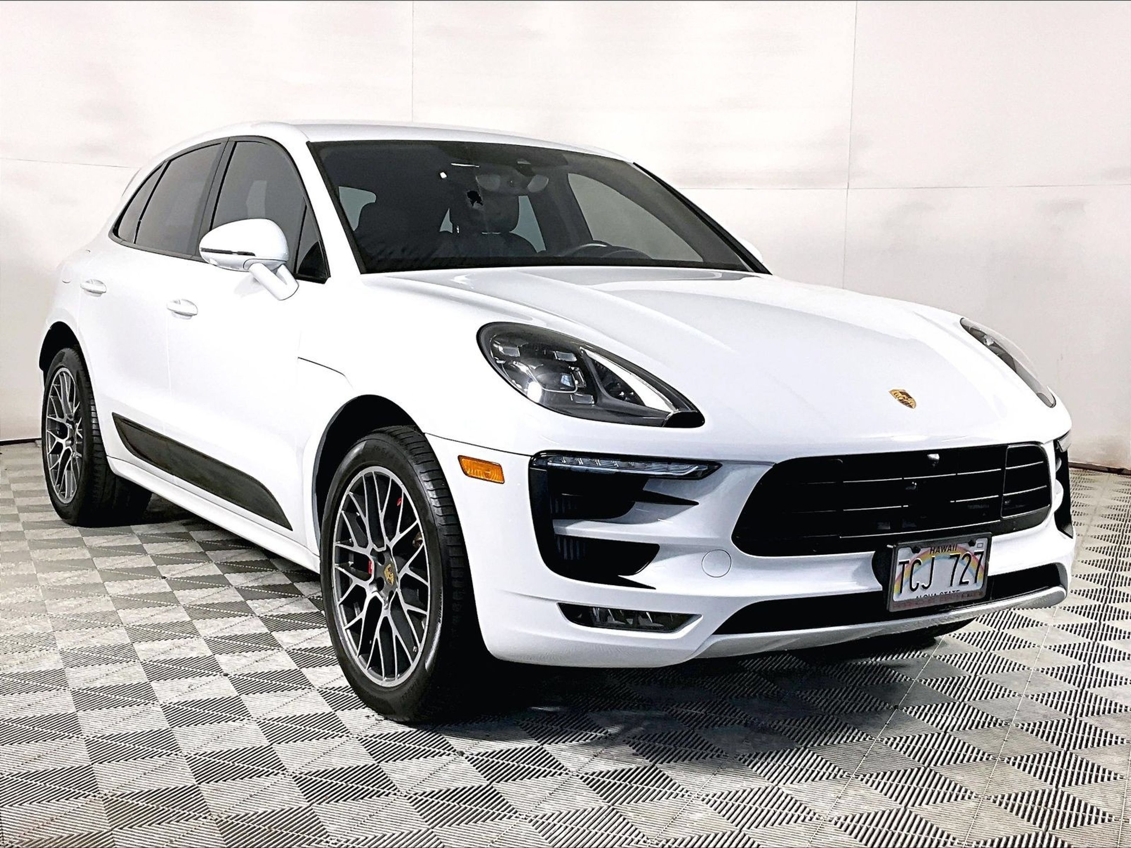 Used 2017 Porsche Macan GTS AWD/4WD image 7