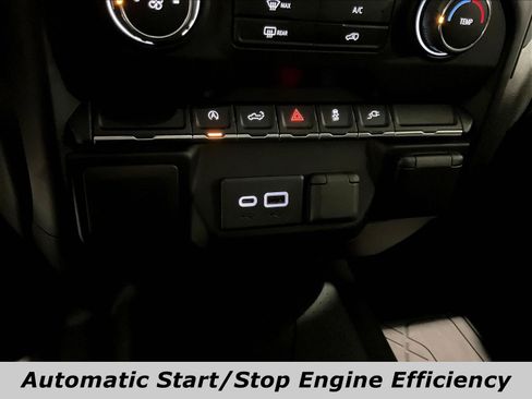 Used 2021 Chevrolet Silverado 1500 Custom AWD/4WD image 17