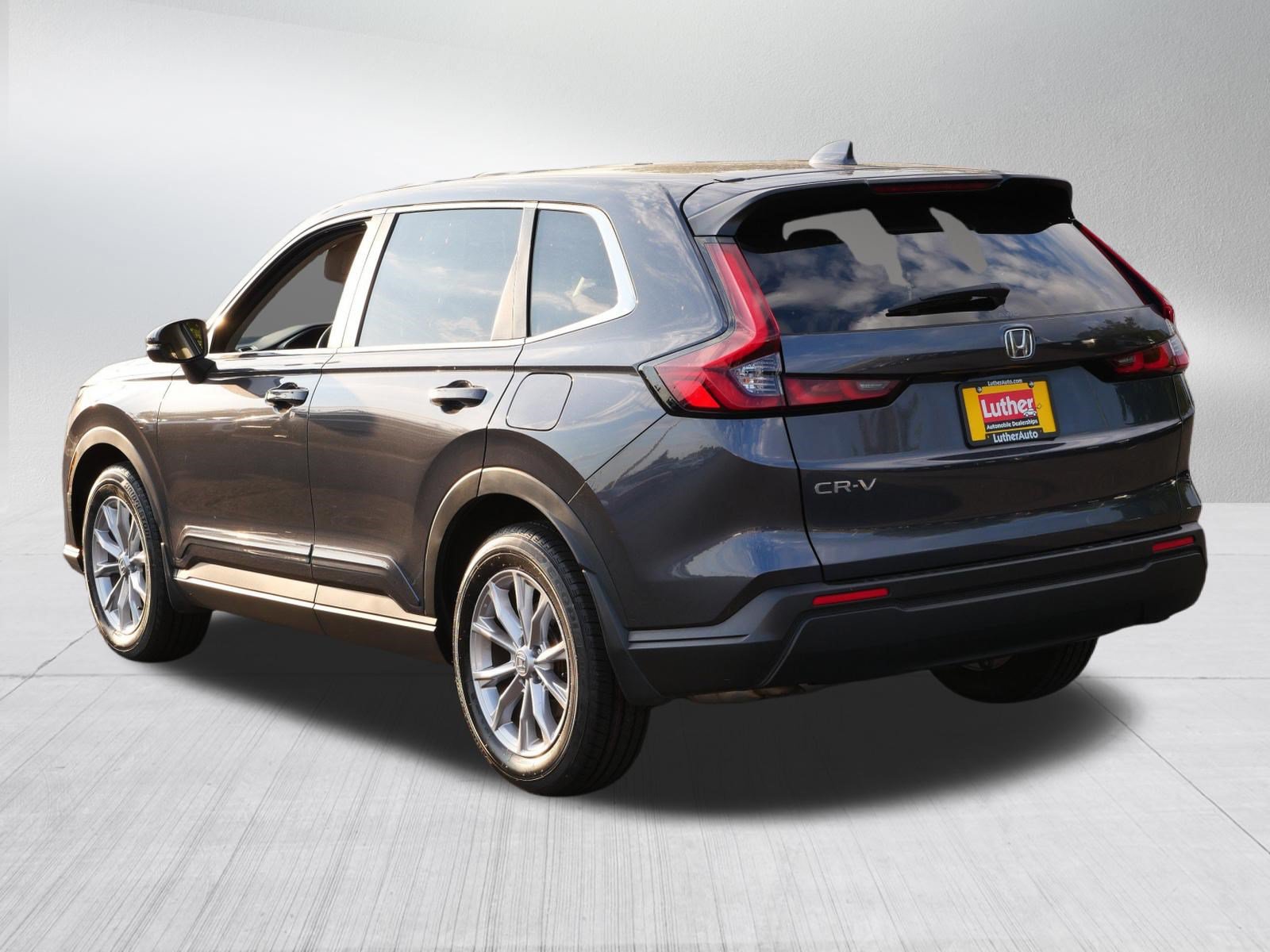 Used 2023 Honda CR-V EX image 5