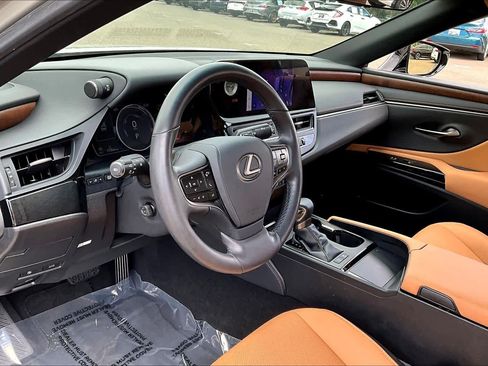 Used 2023 Lexus ES 300h w/ Premium Package FWD image 17