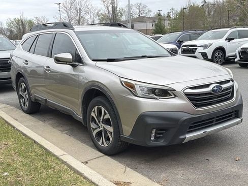 Used 2020 Subaru Outback Limited w/ Popular Package #2 image 3