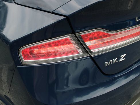 Used 2018 Lincoln MKZ Reserve FWD image 34