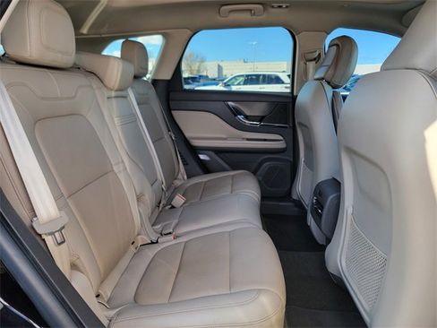 Certified 2022 Lincoln Corsair AWD w/ Premium Package image 23