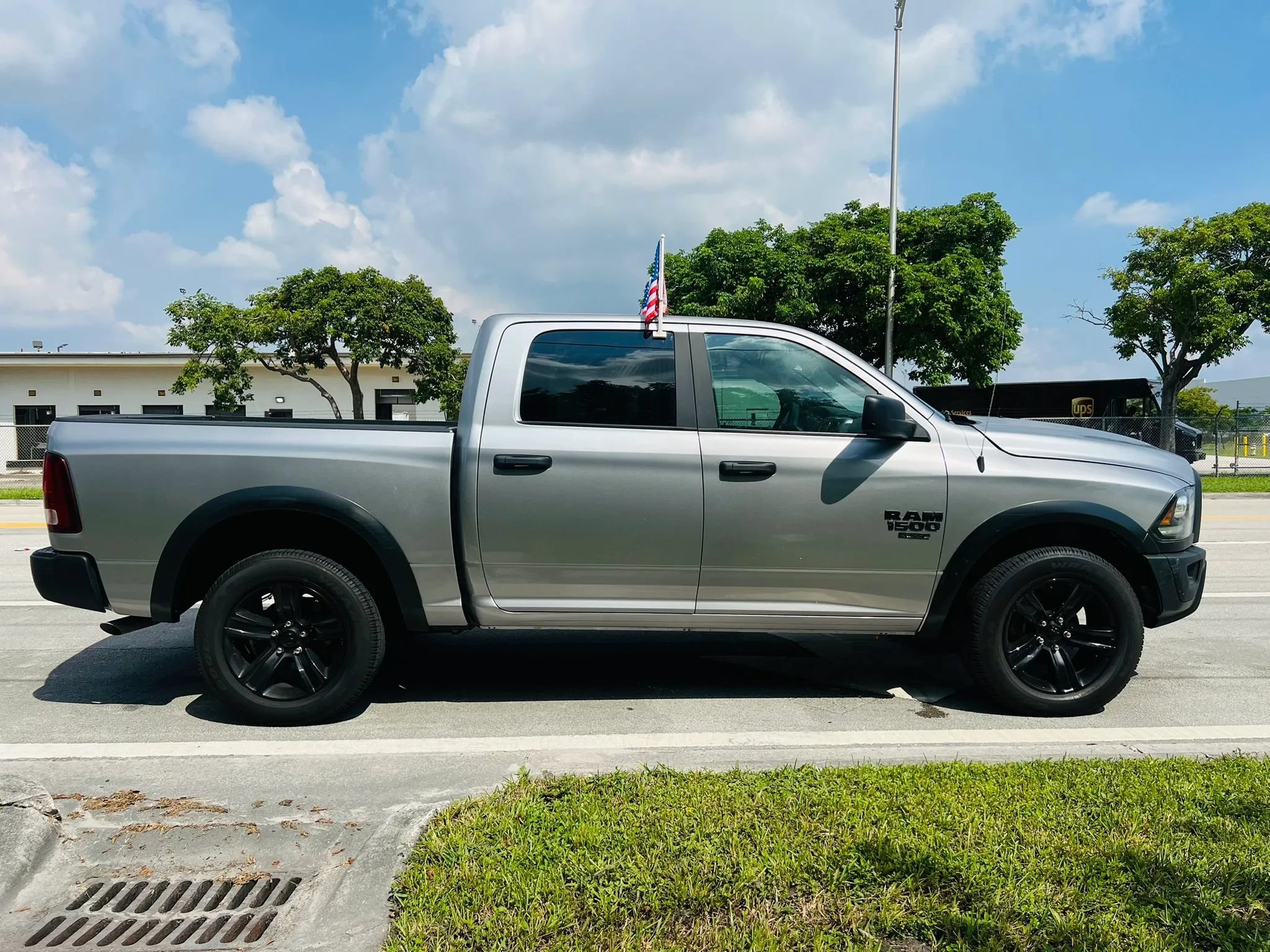 Used 2024 RAM 1500 Warlock AWD/4WD image 6