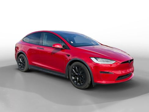 Used 2023 Tesla Model X image 7