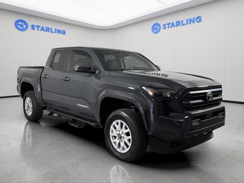Used 2024 Toyota Tacoma SR5 RWD image 14