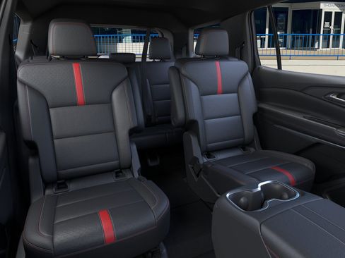 New 2026 Chevrolet Traverse RS image 17