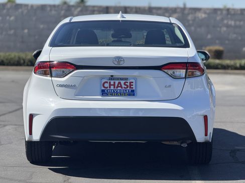 Used 2023 Toyota Corolla LE image 5