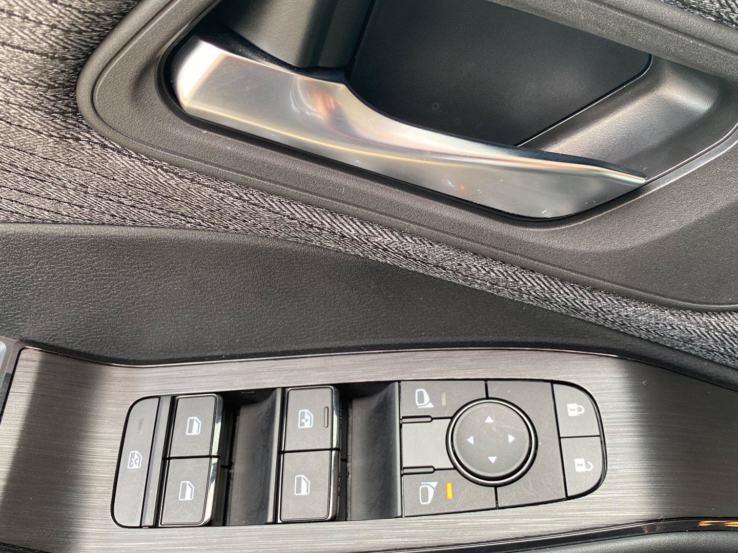 Certified 2023 Nissan Rogue SV AWD/4WD image 22