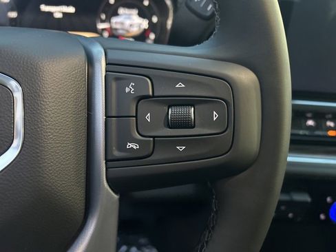 New 2026 GMC Sierra 1500 SLE w/ Preferred Package image 15