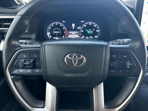 Used 2025 Toyota 4Runner TRD Off-Road Premium AWD/4WD image 24