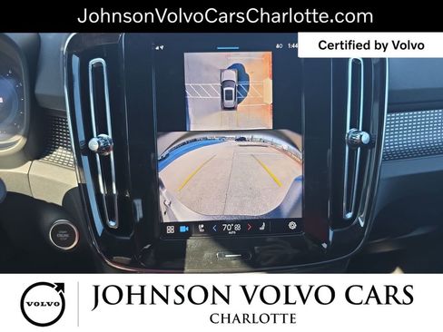Certified 2025 Volvo XC40 B5 Plus image 25