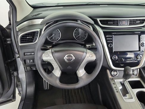 Used 2018 Nissan Murano S image 13