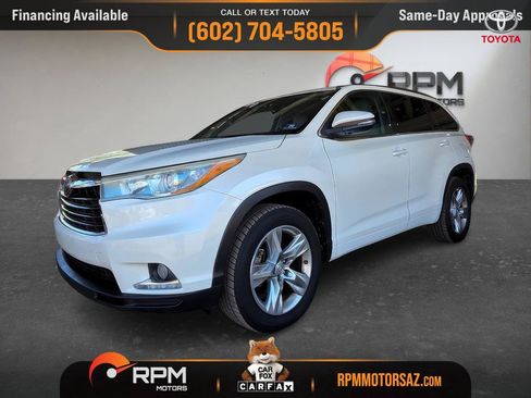 Used 2014 Toyota Highlander Limited Platinum FWD image 24