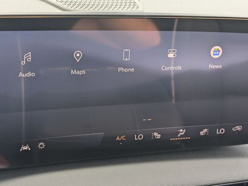 New 2026 Buick Enclave Sport Touring w/ Power Package AWD/4WD image 18