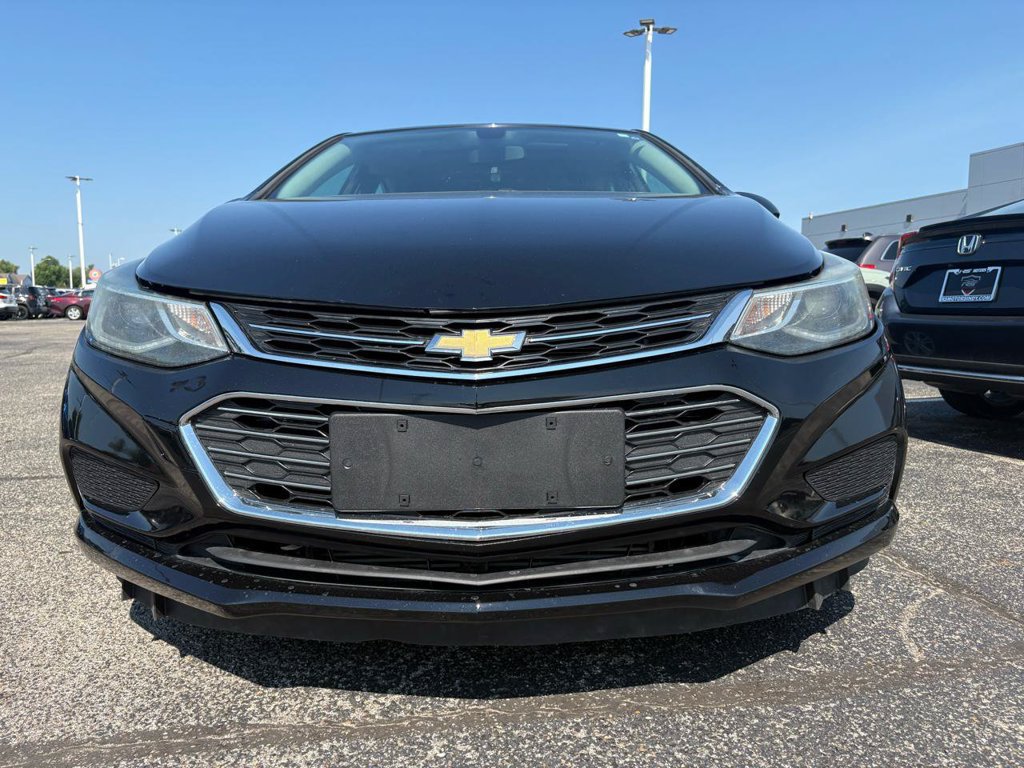 Used 2016 Chevrolet Cruze LT FWD image 4