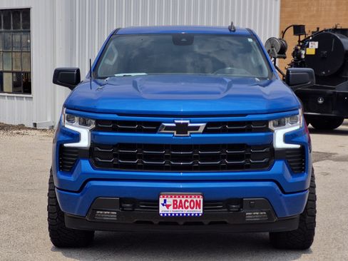 Used 2022 Chevrolet Silverado 1500 RST AWD/4WD image 2