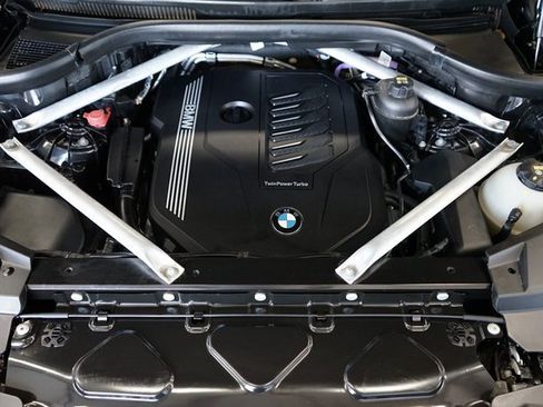 Used 2022 BMW X5 xDrive40i image 57